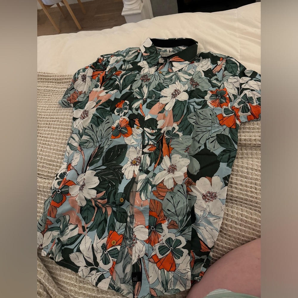 Hawaiian button down shirt